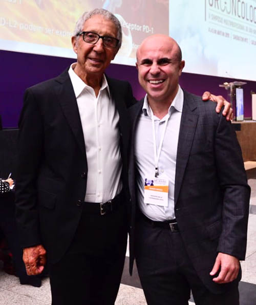 Empresário Abílio Diniz e oncologista Fernando Maluf lado a lado no X Congresso de Uro-Onco